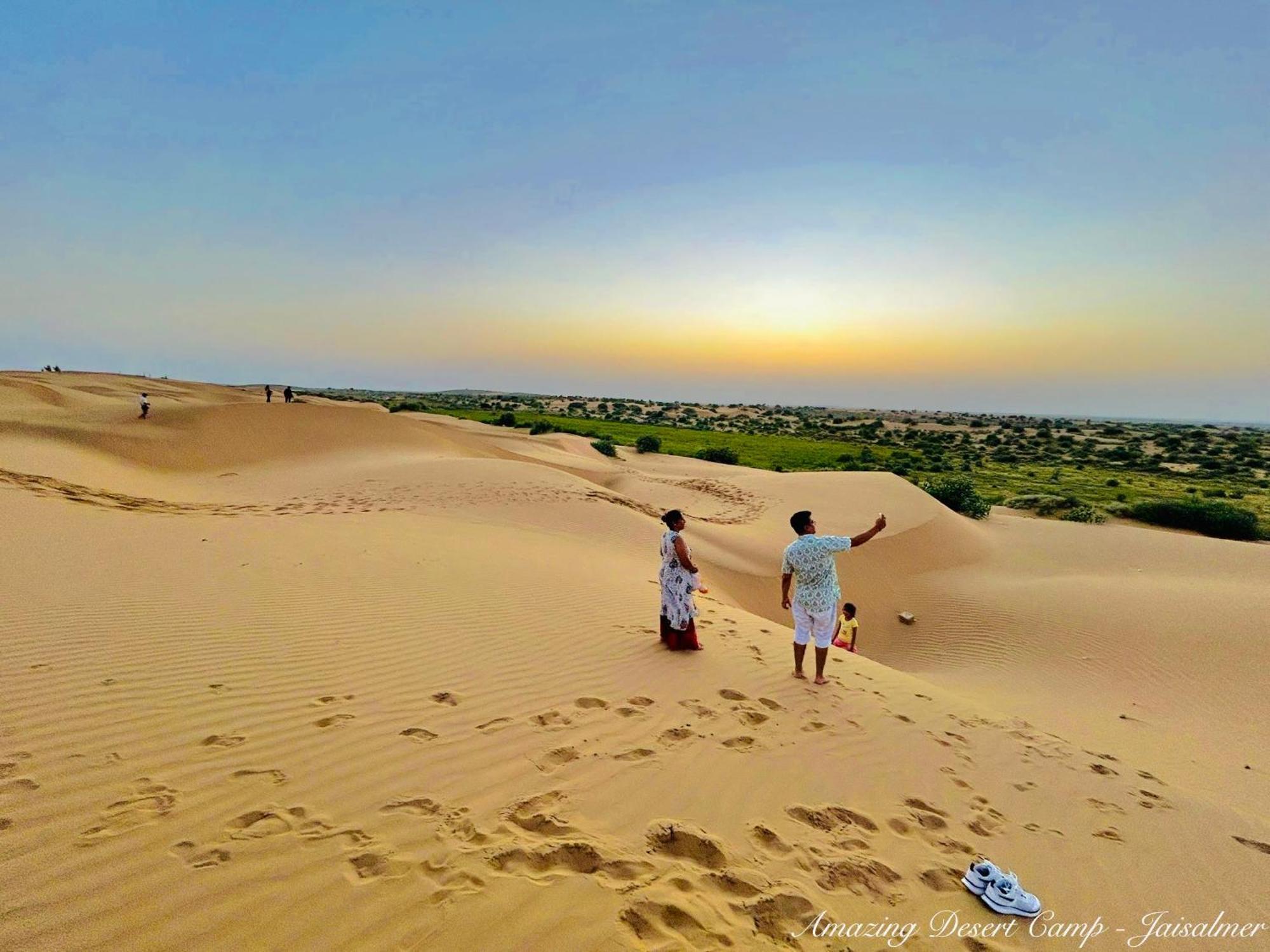Amazing Desert Camp Jaisalmer Exteriör bild